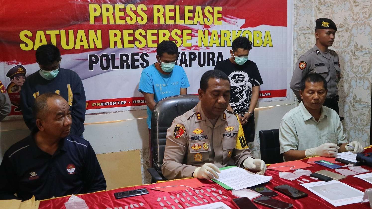 Polisi Ringkus Tiga Orang Dan Sita 60 Paket Sabu Sabu Asal Makassar