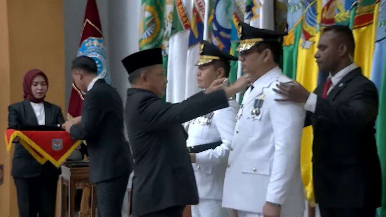 Menteri Dalam Negeri Tito Karnavian melantik Anwar Harun Damanik menjadi Sekertaris Daerah (Sekda) Provinsi Papua Tengah sekaligus menjabat sebagai Penjabat Gubernur Papua Tengah, Foto: Istimewa