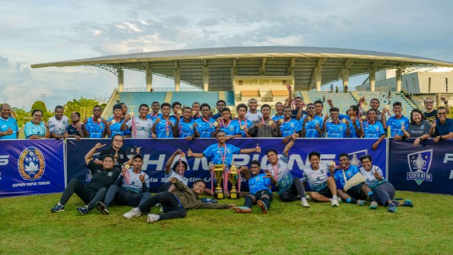 Papua Football Academy memastikan diri melangkah ke Piala Soeratin Nasional U-15 setelah menundukkan Persemi Mimika dalam laga final di Mimika Sport Complex (MSC) Minggu (24/11/2024). Foto: Istimewa