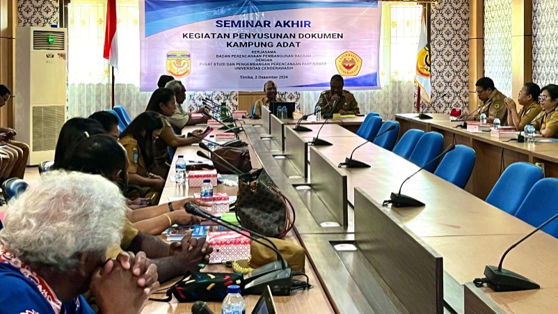Seminar penyusunan dokumen Kampung Adat di Mimika, Senin (02/12/2024). Foto: Martha/ Papua60detik