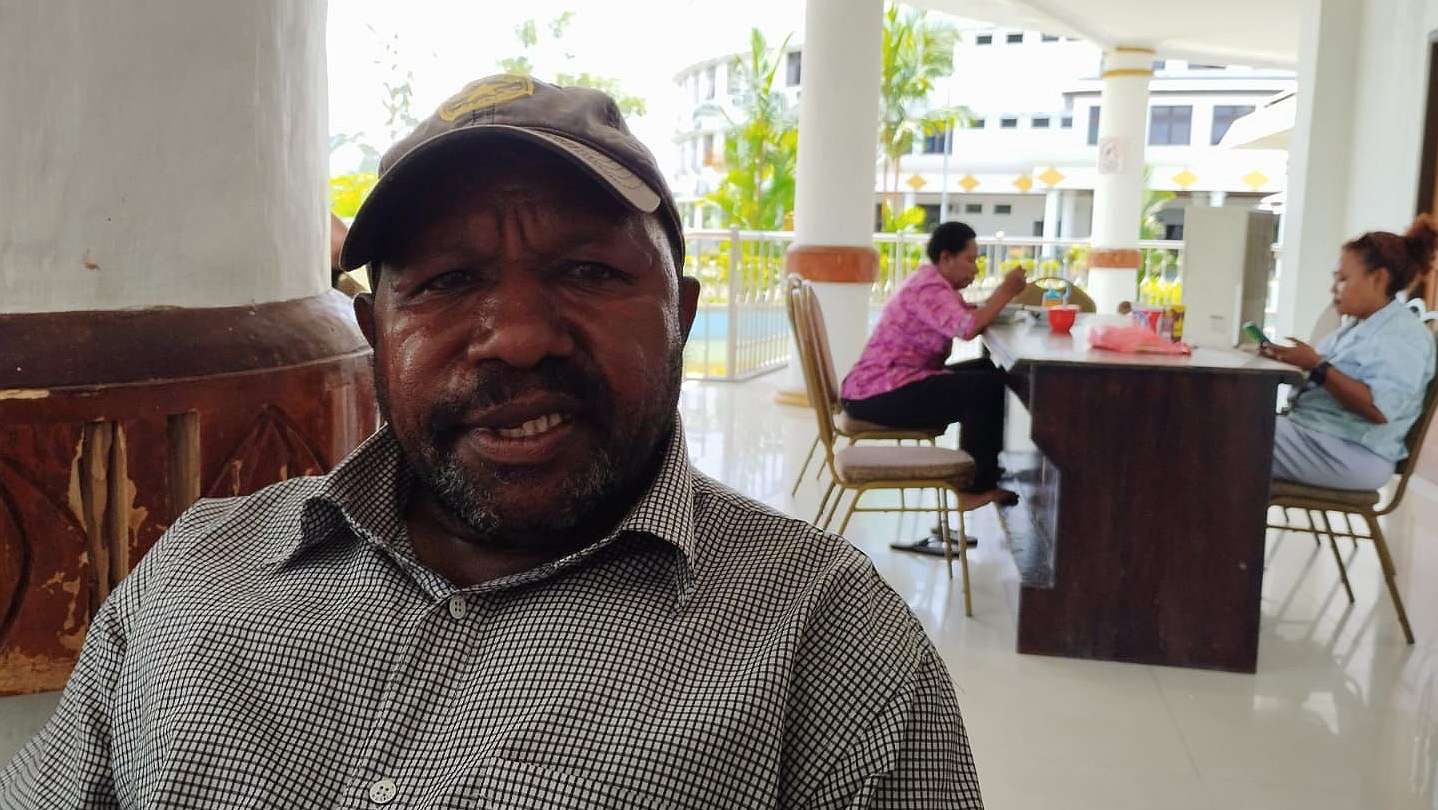 Anggota DPRD Mimika, Elias Mirip. Foto: Faris/ Papua60detik