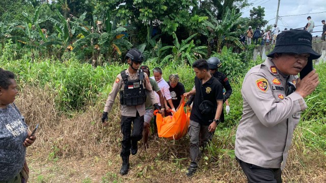 sesosok-mayat-ditemukan-di-bawah-jembatan-busiri-ujung-timika