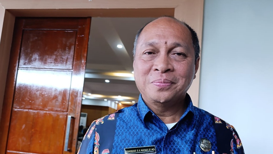 Kepala Dinas Pekerjaan Umum dan Penataan Ruang (PUPR) Kabupaten Mimika, Robert Mayaut, Foto; Martha/ Papua60detik