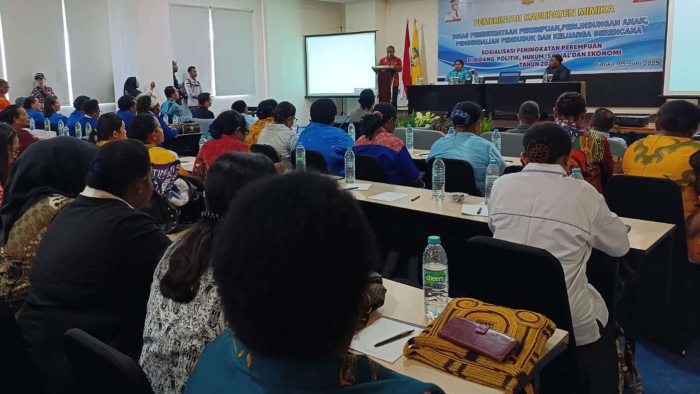 Sosialisasi Peningkatan Partisipasi Perempuan di Bidang Sosial Politik Hukum dan Ekonomi yang digelar DP3AP2KB, foto; Martha/ Papua60detik