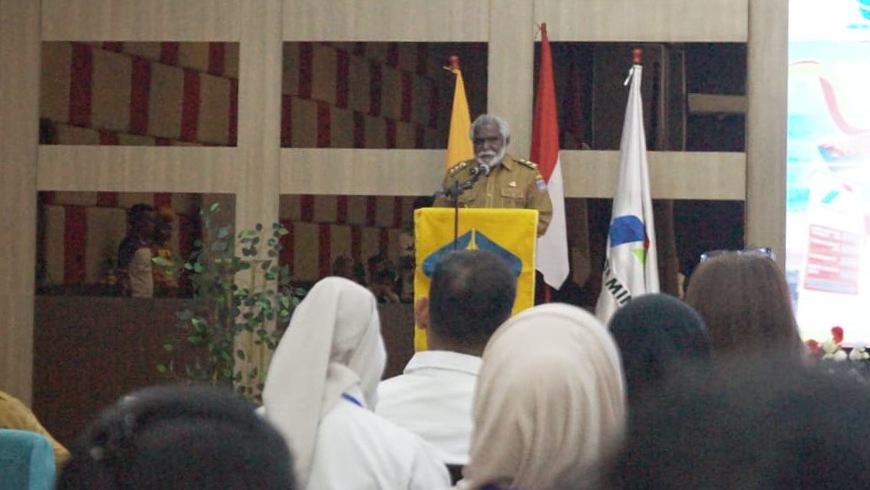 Wagub Papua Selatan, Paskalis Imadawa saat membuka Muscab ke-VII Dewan Pengurus Cabang Hiswana Migas Papua Selatan di Hotel Halogen, Merauke, Senin (16/6/2025). Foto: Jamal/ Papua60detik
