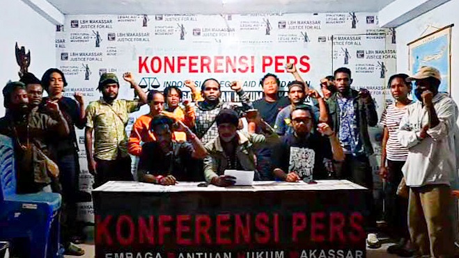 Mahasiswa Papua di Makassar saat konferensi pers. Foto: AMP for Papua60detik