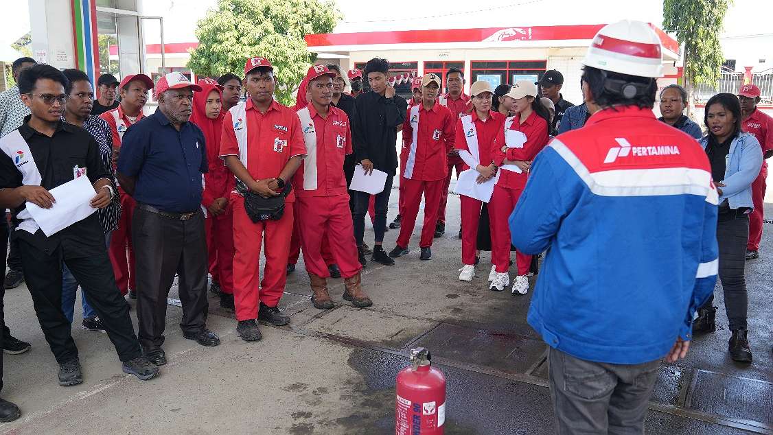 Pertamina Patra Niaga terus memperkuat transformasi layanan dan pengelolaan operasional melalui kegiatan sosialisasi Pertamina Way 2.0 yang dilanjutkan dengan kegiatan Training For Trainer (TFT) di Jayapura. Foto: Pertamina