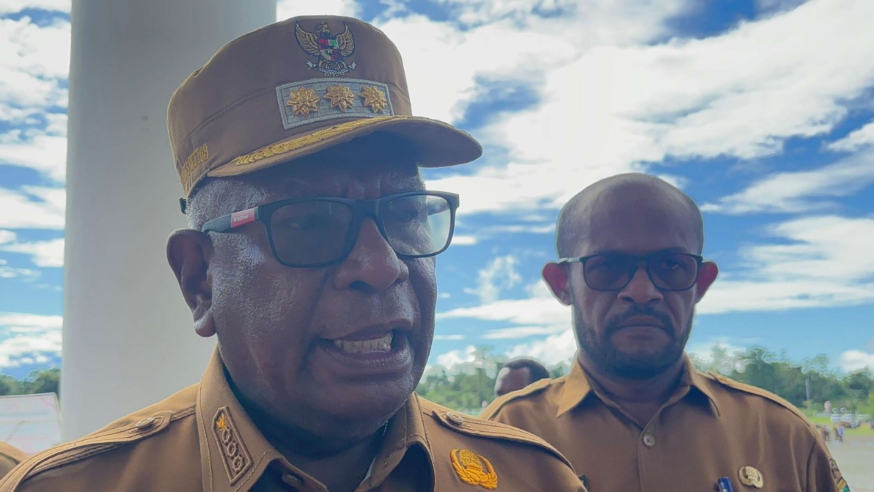 Bupati Mimika, Johannes Rettob, foto: Martha/ Papua60detik