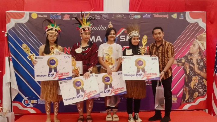 Pemenang lomba story telling competition 2025 di lantai dua Diana Mall Timika, Foto: Faris/Papua60detik