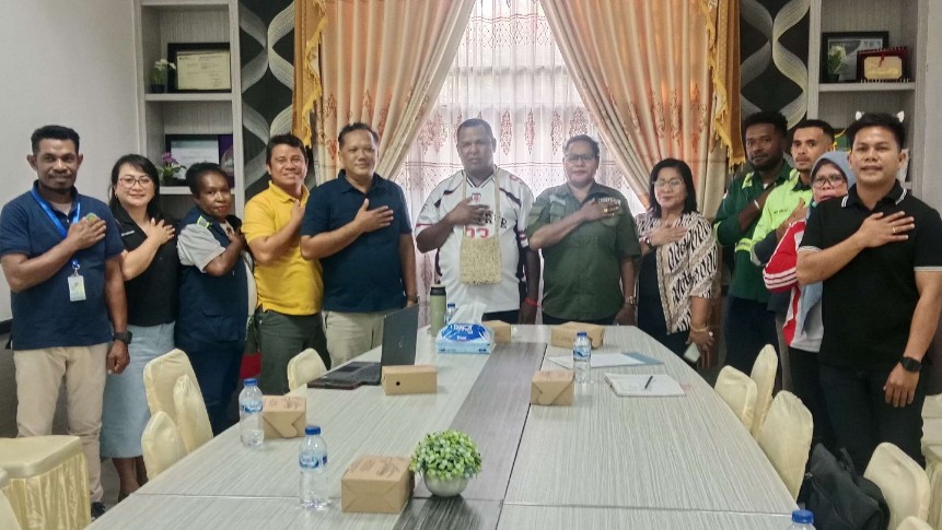 Pertemuan Pemkab Mimika dengan PT Mitra Hijau Asia, foto: istimewa