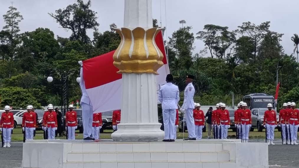 Upacara memperingati HUT ke-80 RI di Kabupaten Mimika, foto: Martha/Papua60detik