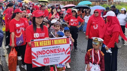 Karnaval HUT RI ke-80 di Timika Diikuti 161 Peserta Tingkat TK Hingga SMA/SMK, foto: Martha/ Papua60detik