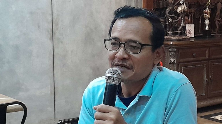 GM Telkom wilayah Papua-Maluku, Antonius Joko Sritomo saat diwawancarai wartawan di Merauke, Selasa (26/8/2025). Foto : Jamal/Papua60detik