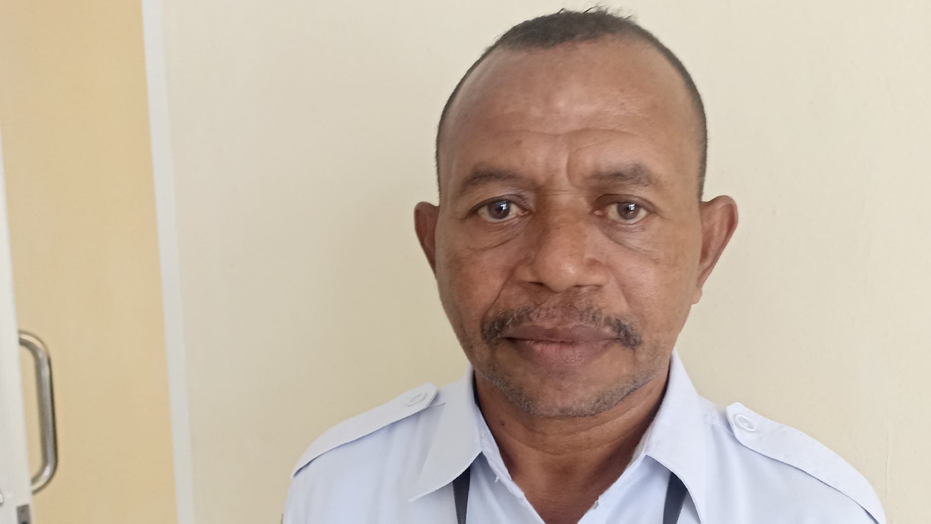 Kasubbid Penagihan Pajak Bapenda, Selsius Ginuni. Foto: Eka/ Papua60detik