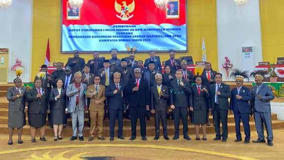 tak-larang-total-dprk-mimika-pilih-atur-peredaran-miras-lewat-raperda