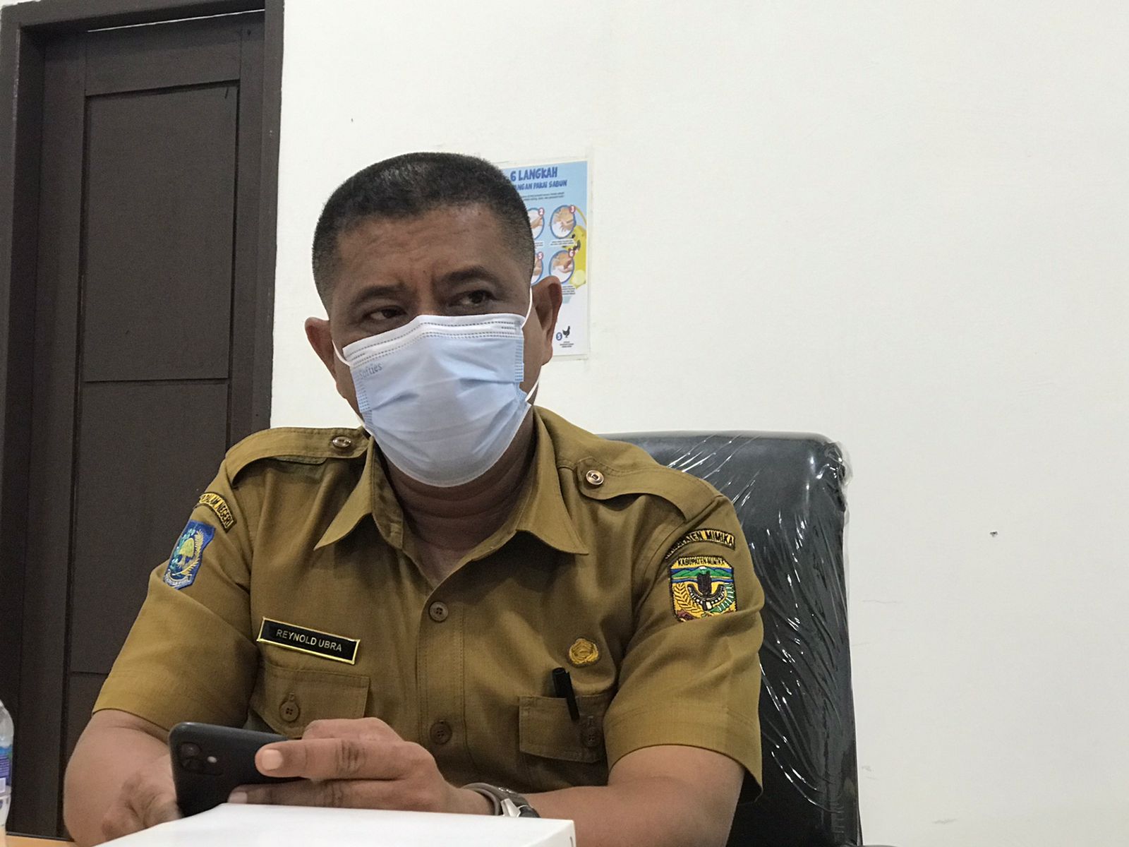 Kepala Dinas Kesehatan Mimika, Reynold Ubra. Foto: Anti Patabang/Papua60detik