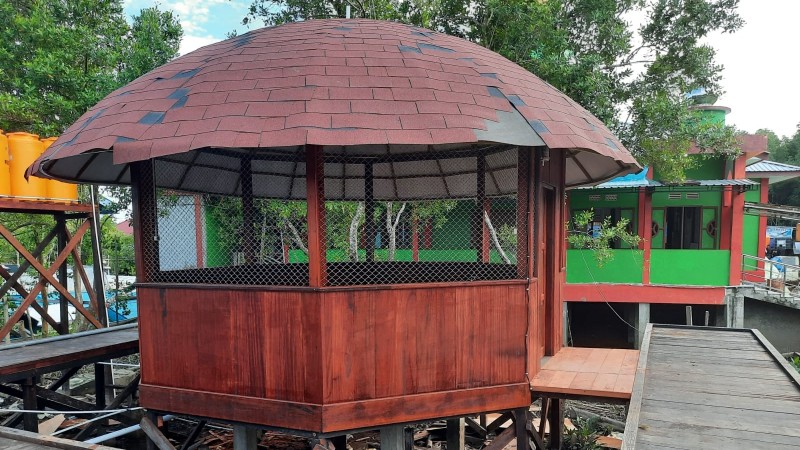 Honai kuliner di lingkungan Ekowisata Hutan Mangrove Pomako. Foto: Istimewa