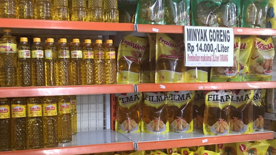 Minyak goreng satu harga Foto: Anti/ Papua60detik