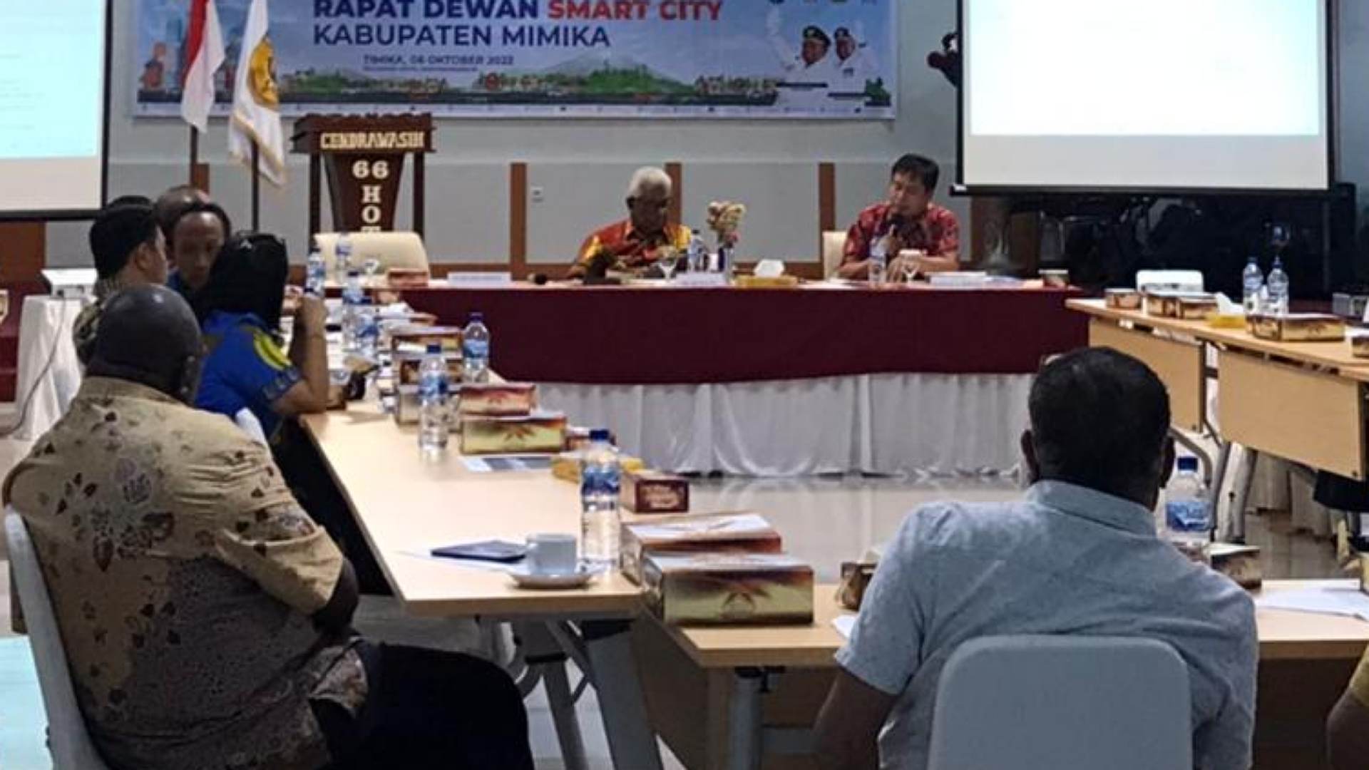 Rapat evaluasi dewan smart city Mimika, Kamis (6/10/2022). Foto: Faris/ Papua60detik