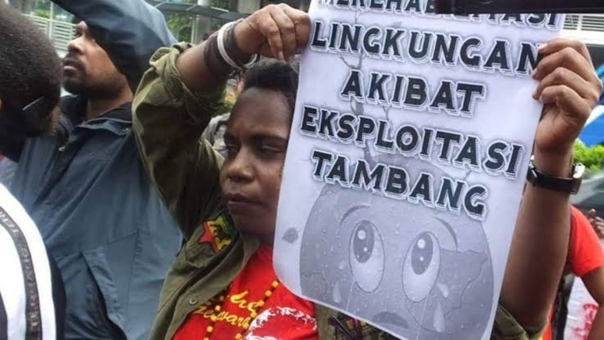 Koordinator Lembaga Peduli Masyarakat Mimika Timur Jauh (Lepemawi), Adolfina Kuum. Foto: Dokumentasi pribadi
