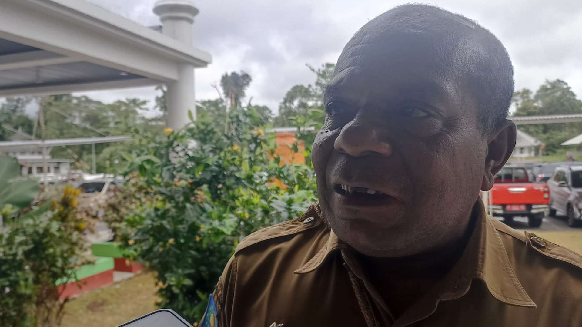 Plt Kepala Dinas Lingkungan Hidup Jefri Deda. Foto: Eka/ Papua60detik