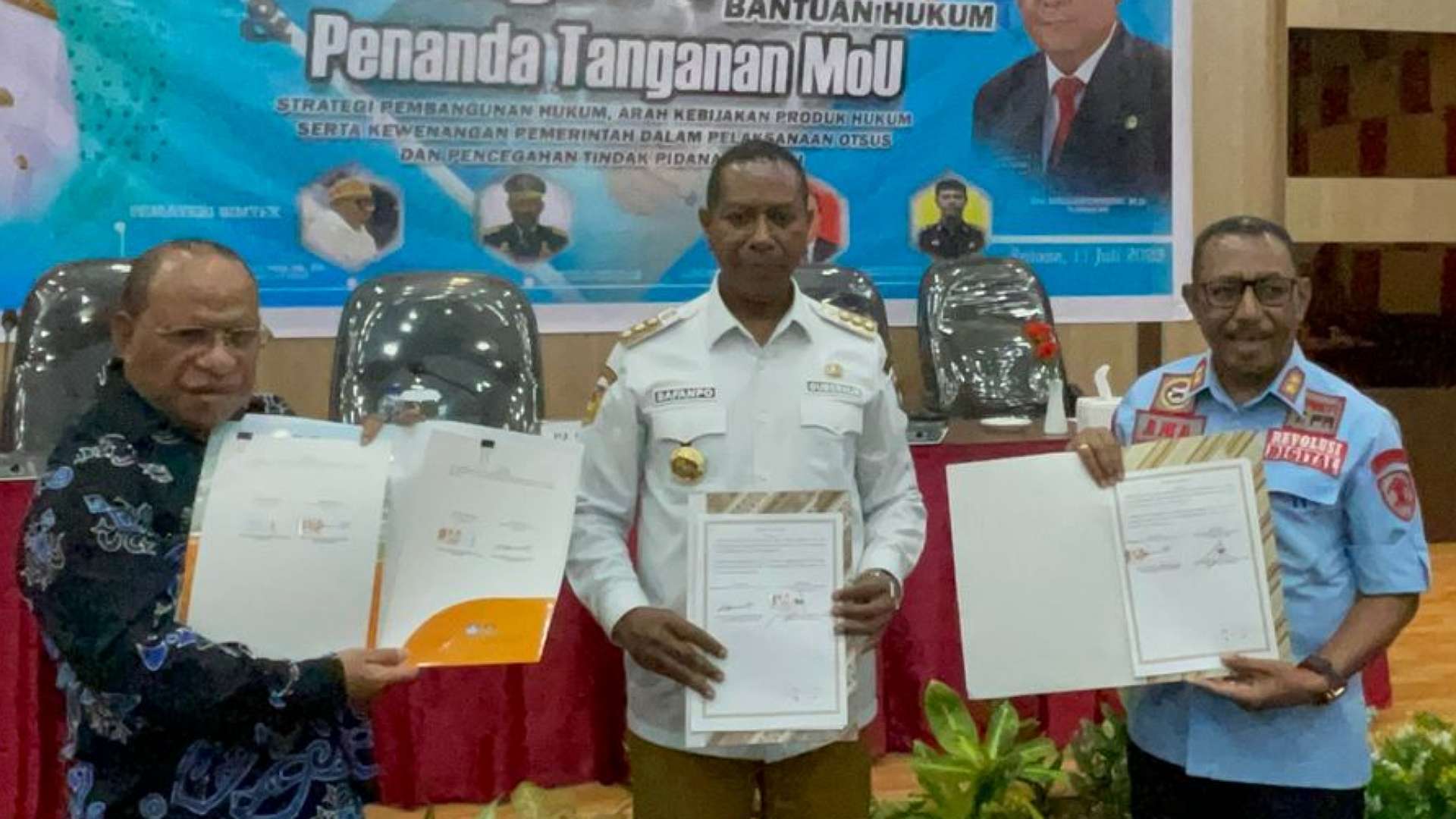 Penandatanganan MoU antara Pemprov PPS, Kemenkumham dan Universitas Musamus, Selasa (11/7/2023). Foto: Ami/ Papua60detik