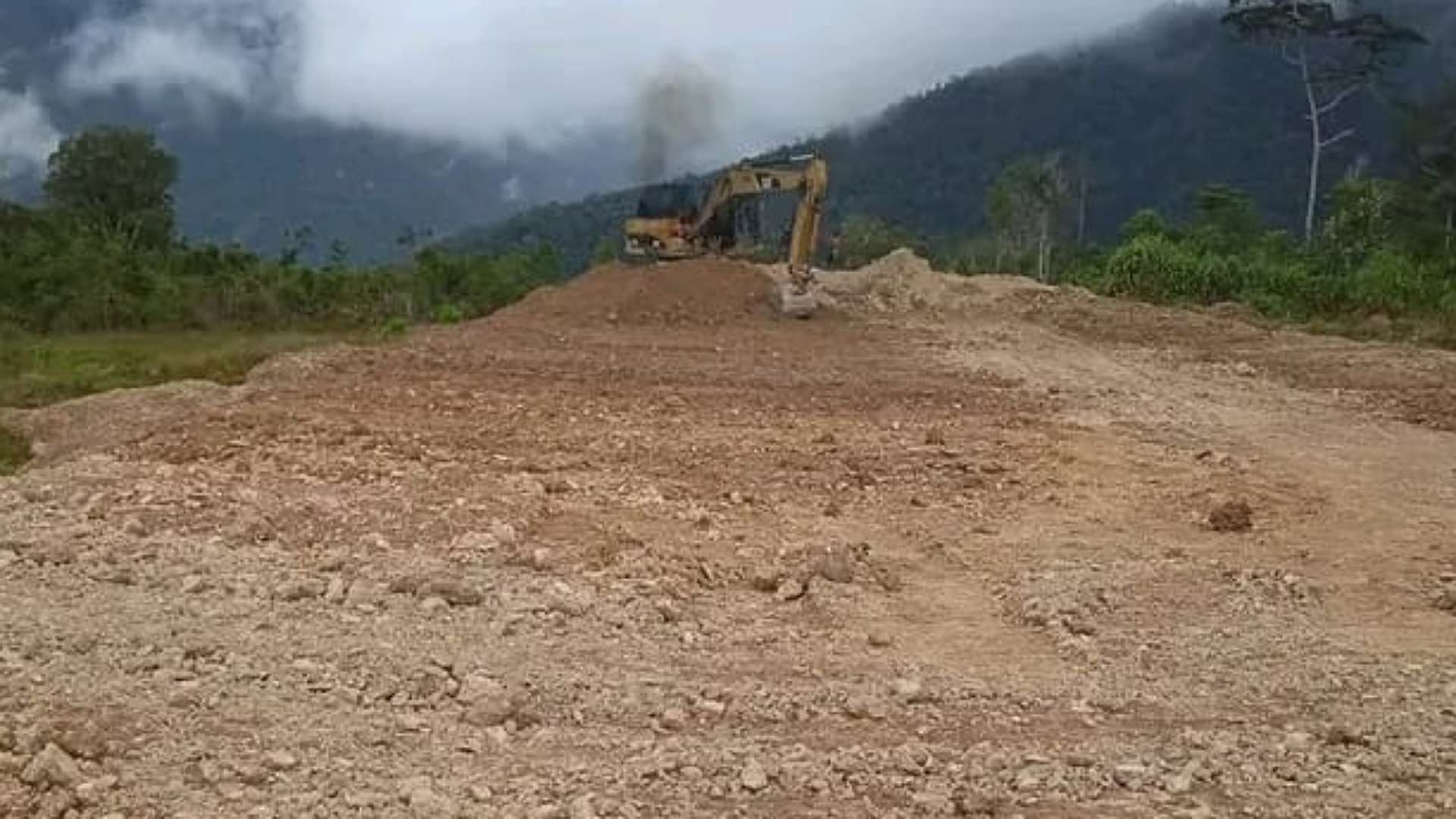 Lapangan terbang di Bela Alama yang belum selesai. Foto: Istimewa