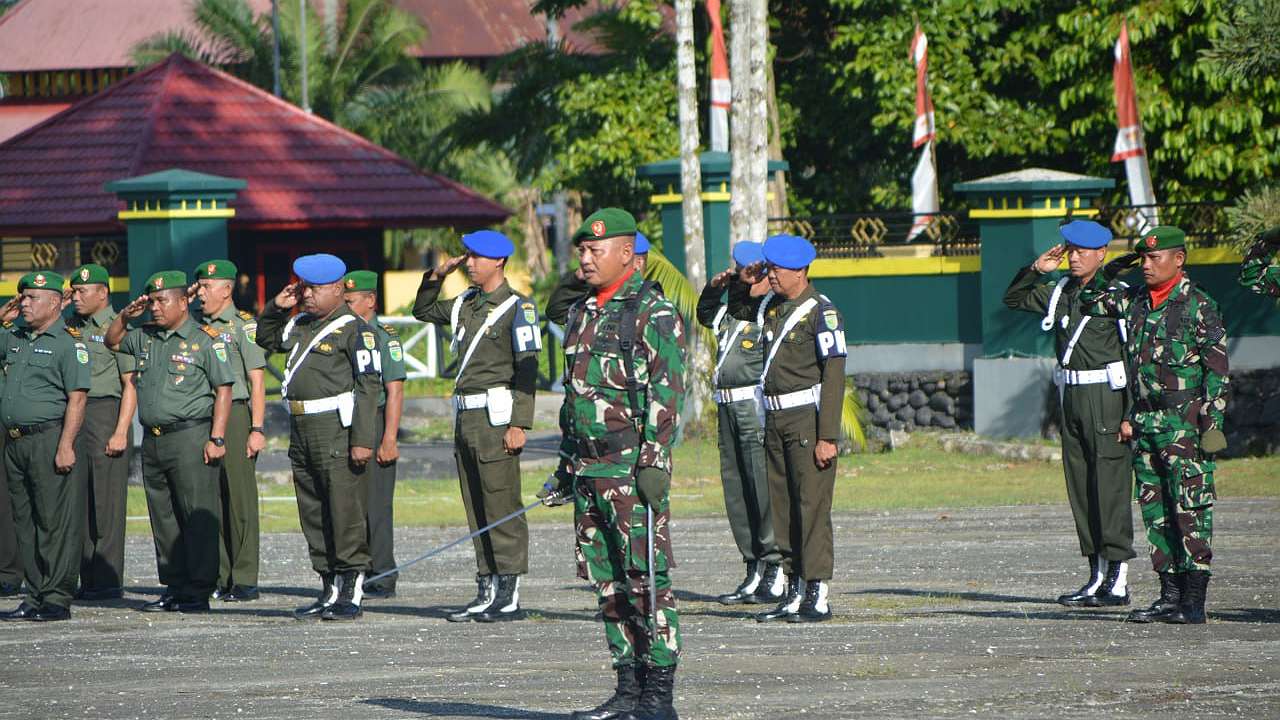 upacara Hari Bela Negara Ke-75 di Makodim 1710 Mimika, Jalan Agimuga, Mile 32, Selasa (19/12/2023). Foto: Amma/ Papua60detik