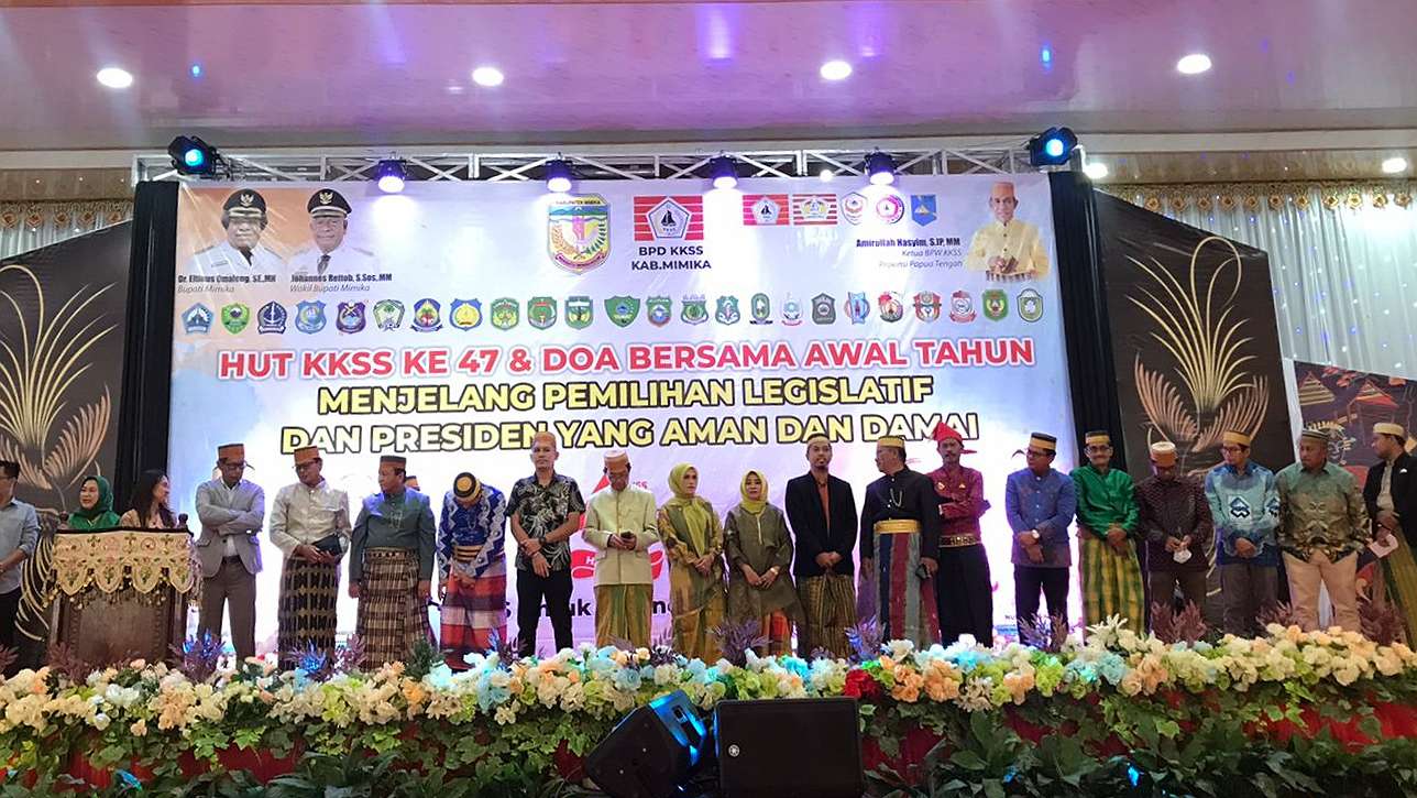 Calon legislatif asal Sulsel pada HUT KKSS Mimika di Gedung Tongkonan, Selasa (23/01/2024). Foto: Faris/ Papua60detik
