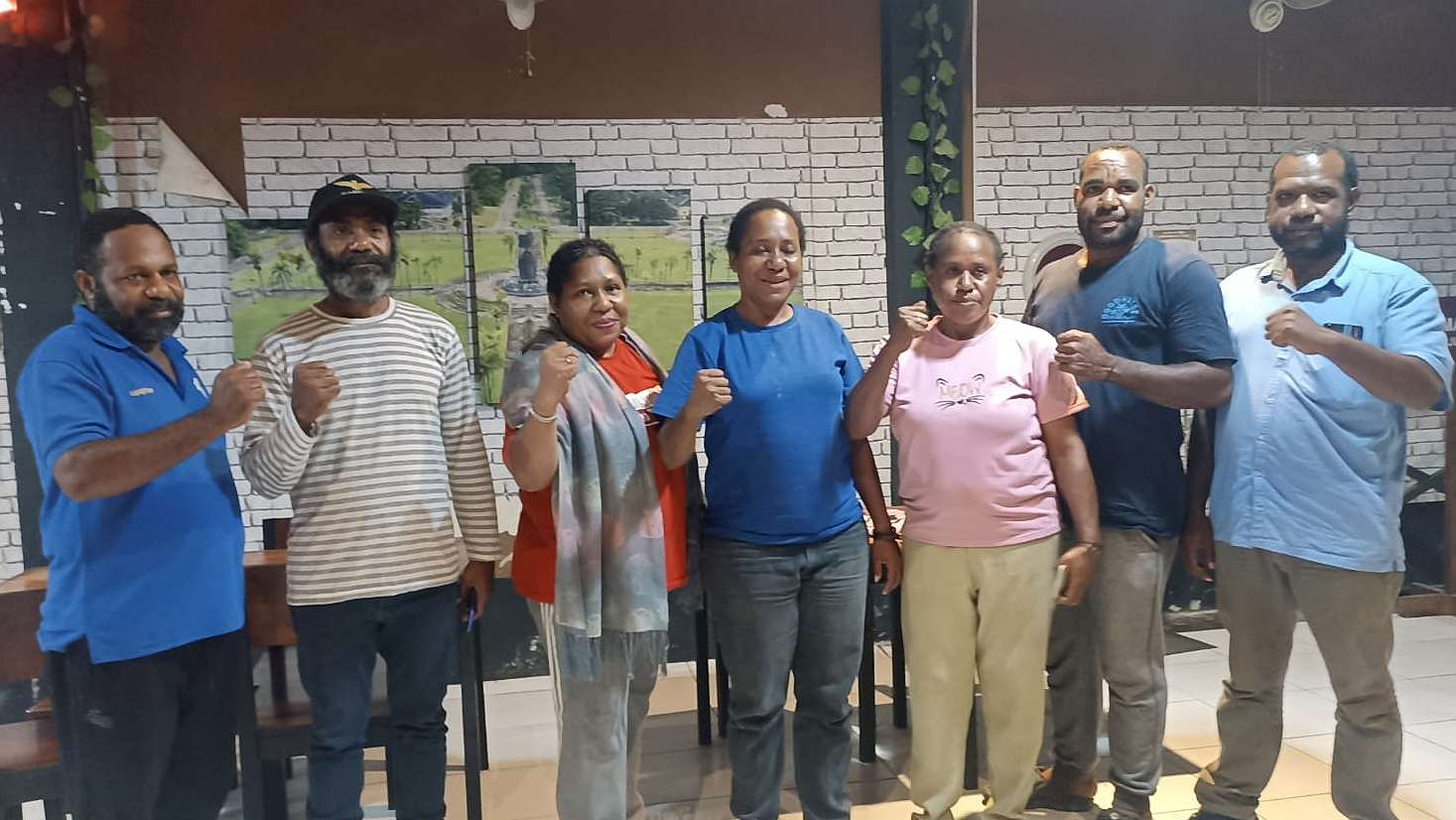 Para kontraktor OAP di Mimika. Foto: Eka/Papua60detik