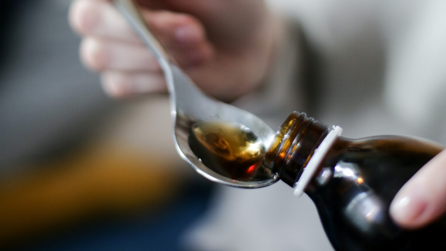 Ilustrasi obat sirup. Foto: Cottonbro - Pexels